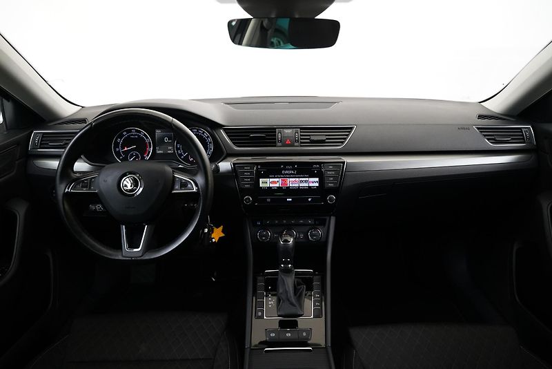 Škoda Superb - fotka 6 z 6