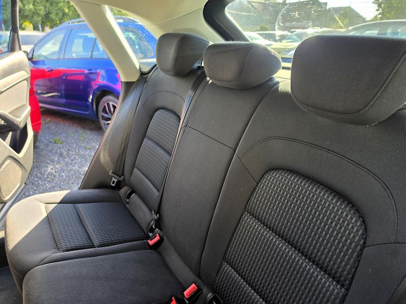 Audi Q3 2.0 TFSI led S Tronic kei - fotka 11 z 24