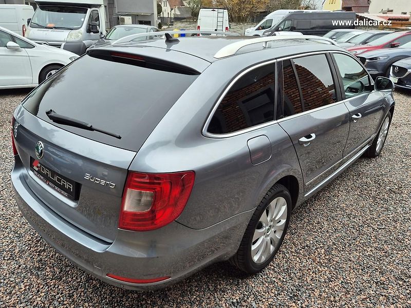 Škoda Superb (2012) 2.0TDi 125KW ELEGANCE XENON - fotka 12 z 50