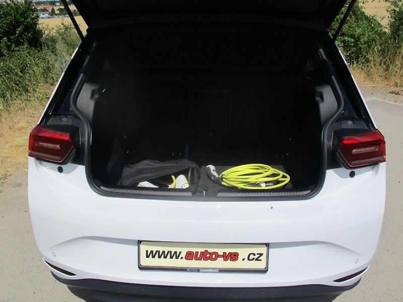 Volkswagen ID.3 PRO PERFOR 150kW (62kWh) 93TKM - fotka 42 z 52