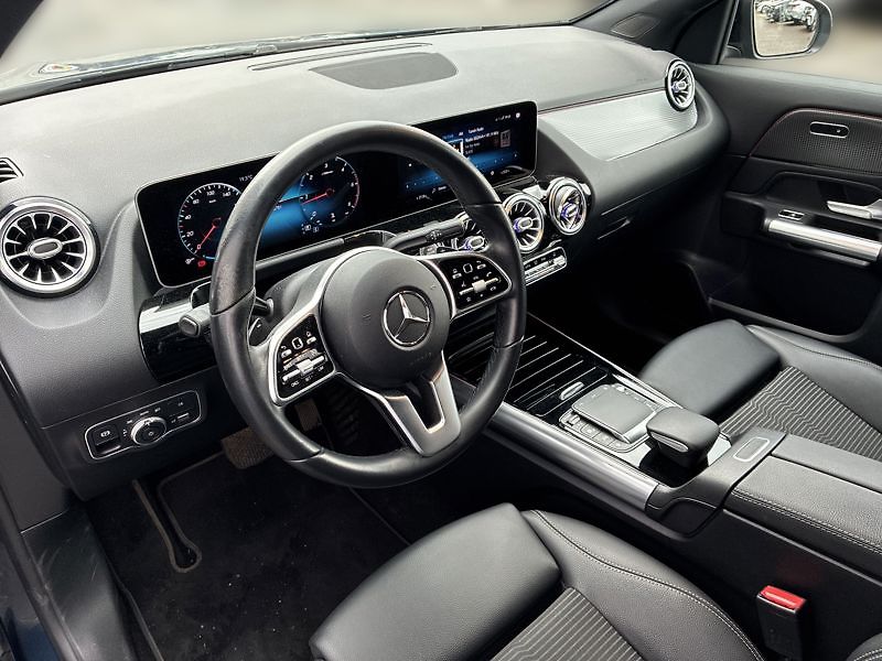 Mercedes-Benz GLA 200 d 4MATIC - fotka 10 z 18