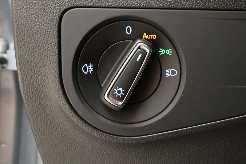 Volkswagen Tiguan Allspace 2,0 TDI 110kW DSG 7Míst Záruka - fotka 27 z 32