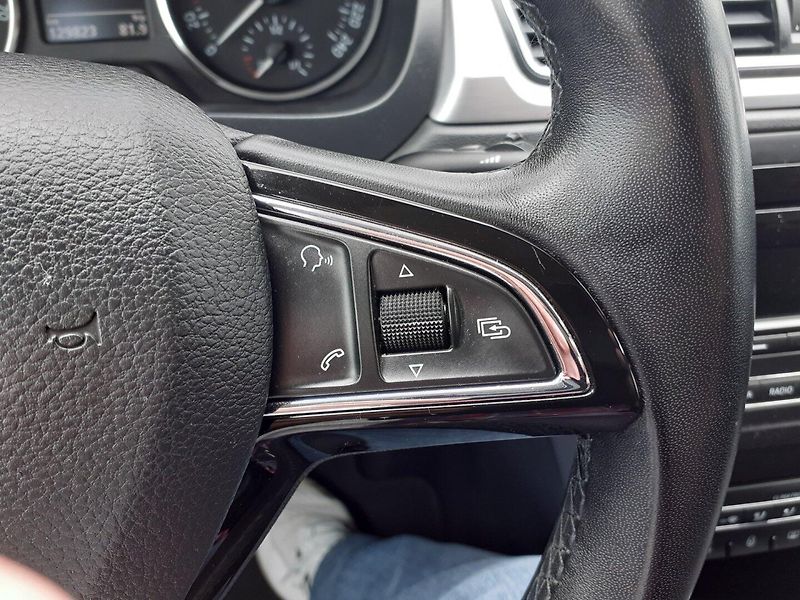 Škoda Rapid (2013) 1.2 TSi ELEGANCE - fotka 10 z 39