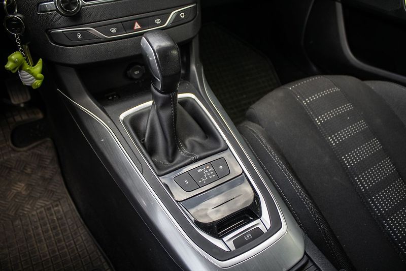 Peugeot 308 - fotka 16 z 21