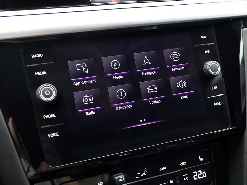 Volkswagen Arteon Shooting Brake 2,0 TDI DSG R-Line Navi Led - fotka 23 z 37