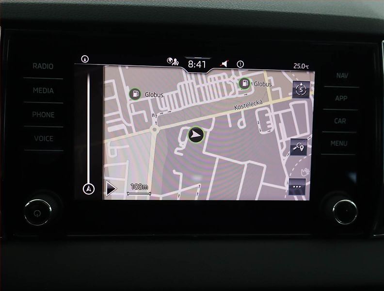 Škoda Karoq (2024) Ambition 2.0 TDI - fotka 18 z 21