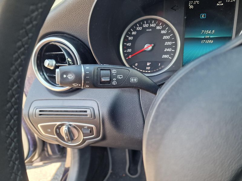 Mercedes-Benz Třídy C C200d 118KW FL KAMERA NAVI - fotka 19 z 27