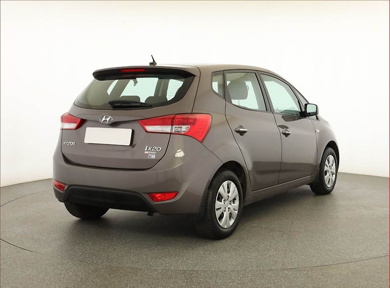 Hyundai ix20 (2011) 1.4 CVVT, Serv.kniha - fotka 5 z 12
