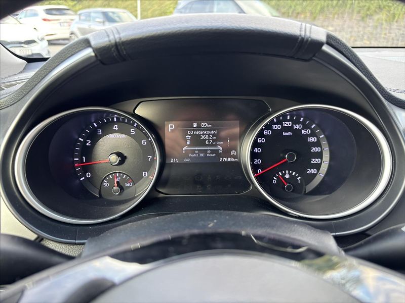 Kia Ceed 1,5 TGDi 118kW AT Spin ZÁRUKA - fotka 39 z 39