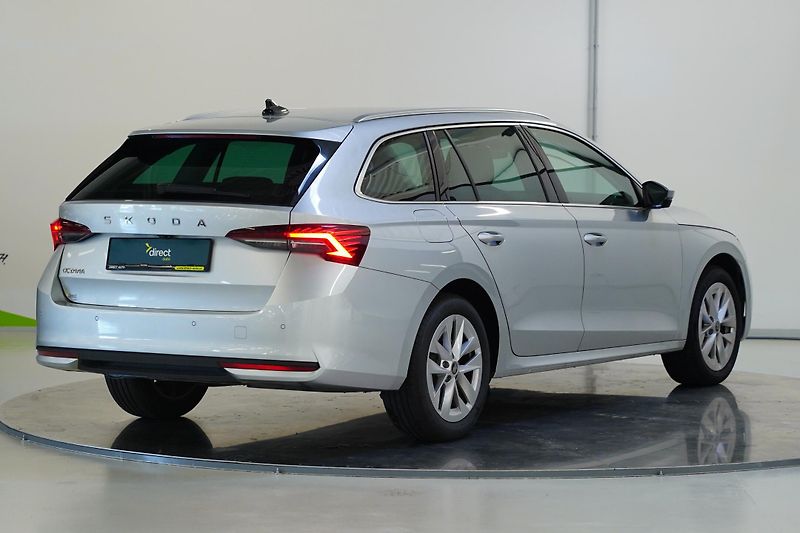 Škoda Octavia - fotka 2 z 29
