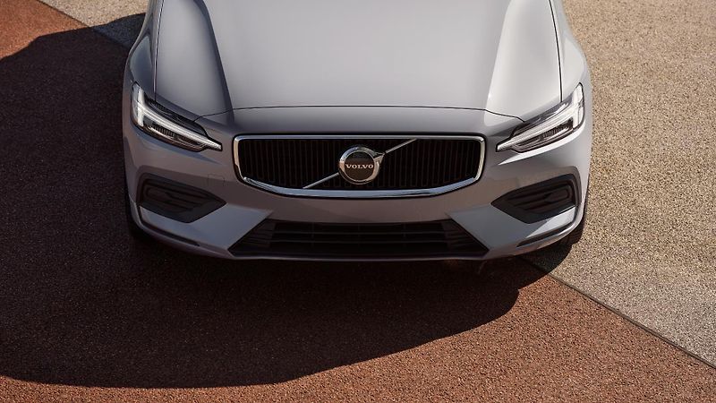 Volvo V60 (2026) B4 AUT CORE - fotka 9 z 13