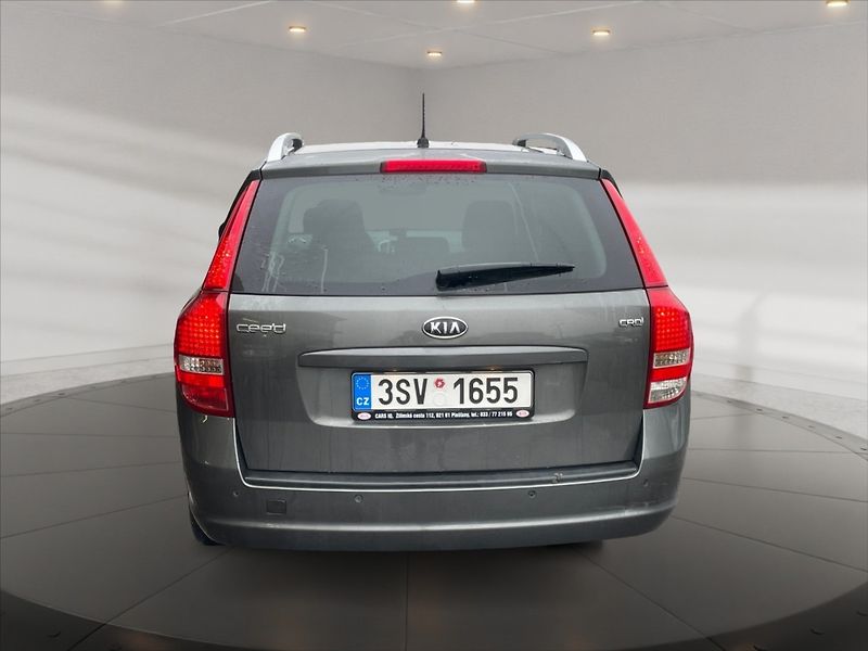 Kia Ceed 1,6 CRDi 85KW - fotka 5 z 11