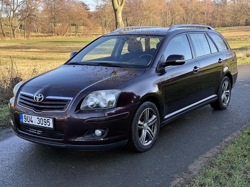 Toyota Avensis (2007) T25 2.0 D4D 93kw - fotka 1 z 17