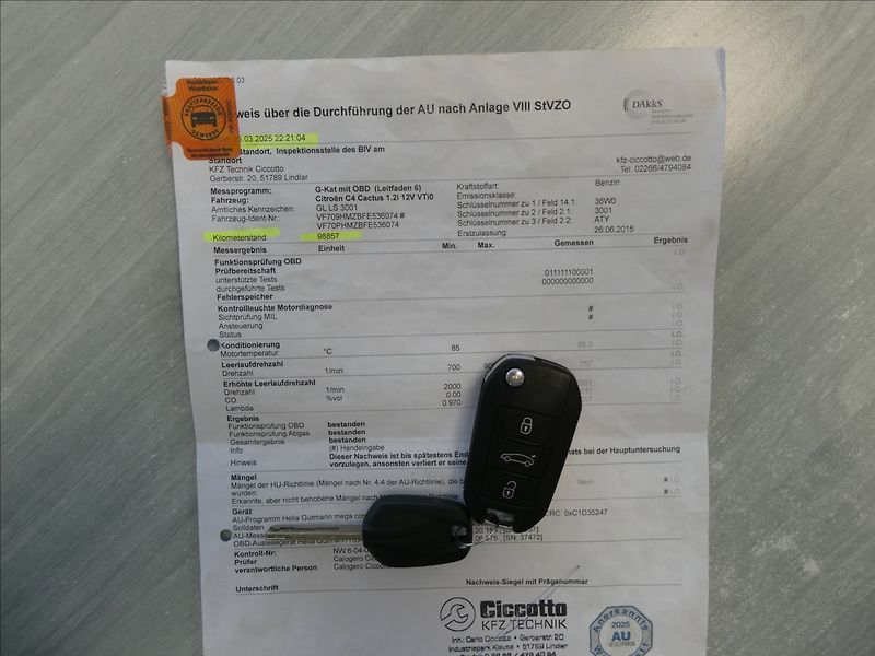 Citroën C4 Cactus 1,2 PureTech 60kW NAVI - fotka 33 z 33