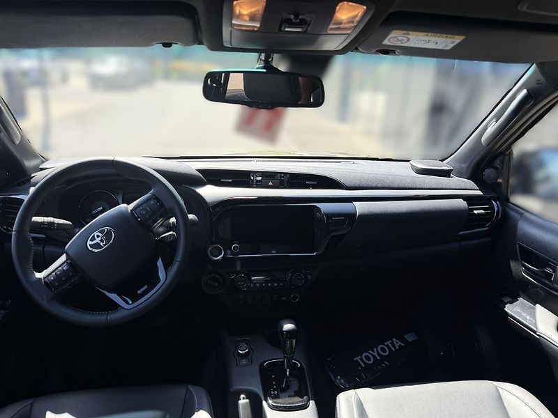 Toyota Hilux (2025) Invincible - fotka 6 z 6