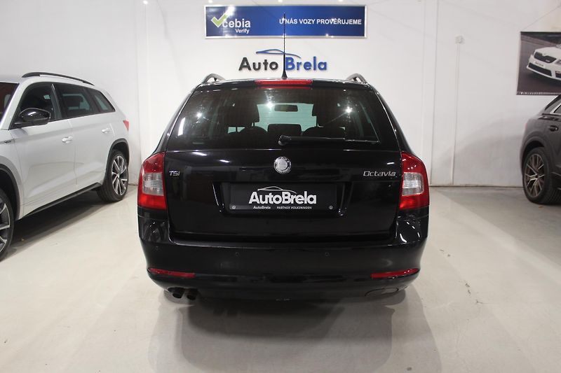 Škoda Octavia (2010) 1.4 TSI 90kW Nez.Topení - fotka 11 z 31