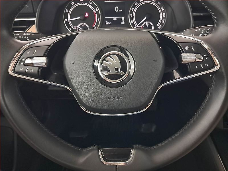Škoda Scala (2021) 1.0 TSI, ČR,1.maj, Tempomat - fotka 13 z 23