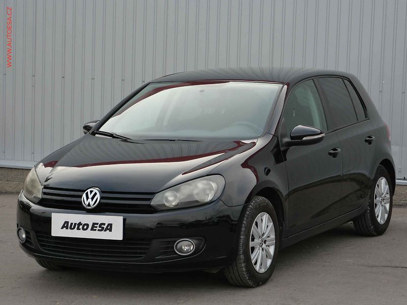 Volkswagen Golf (2010) 1.2 TSi, 1.maj,ČR, Trendline - fotka 3 z 15