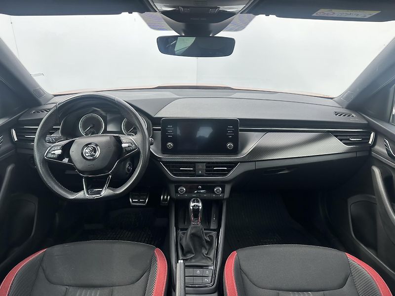 Škoda Kamiq (2023) 1.5 TSI Monte Carlo - fotka 27 z 34