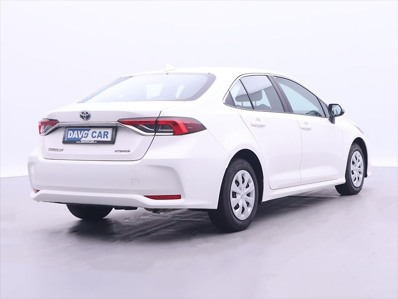 Toyota Corolla 1,8 HB Active Aut. DPH CZ 1.Ma - fotka 7 z 29