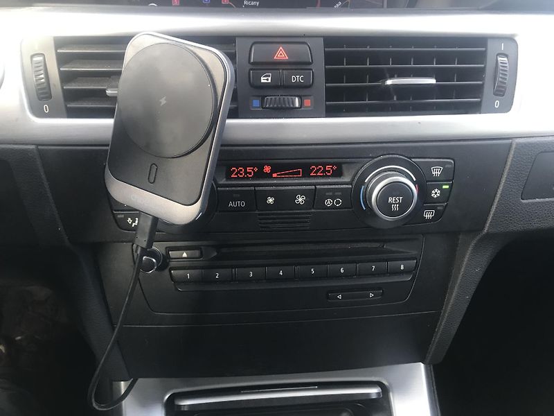 BMW Řada 3 325i 160 KW,MAN,NAVI.... - fotka 15 z 16