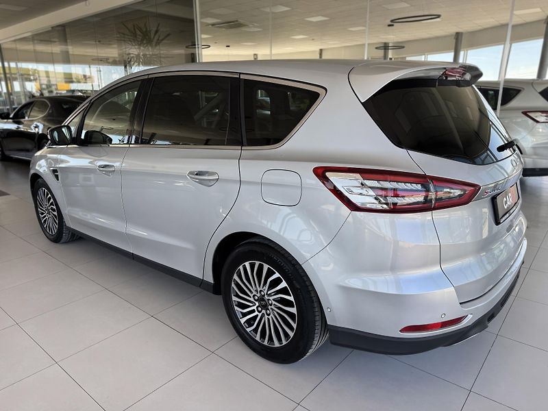 Ford S-MAX 2,0TDCi AT8*140kW*REZERVACE! - fotka 7 z 34