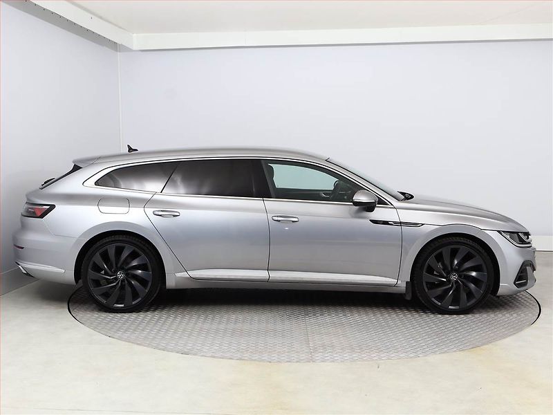 Volkswagen Arteon (2021) 2.0 TDI 4Motion - fotka 6 z 21