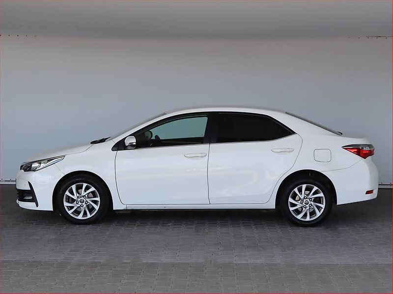 Toyota Corolla (2017) Style 1.6 Valvematic, Automat - fotka 3 z 25