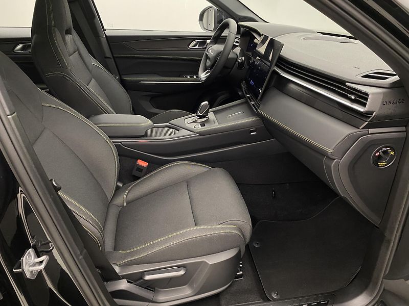 Lynk & Co 01 (2025) 01 CORE PHEV - fotka 21 z 82