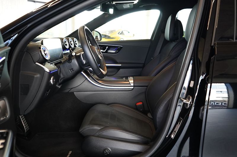 Mercedes-Benz Třídy C 220d 4MATIC, Nezávislé, Tažné - fotka 20 z 50