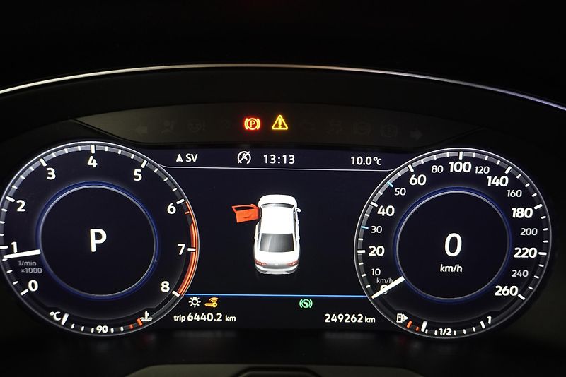 Volkswagen Passat 2,0 TSI 162kW DIGITAL, AUTOMAT - fotka 21 z 28