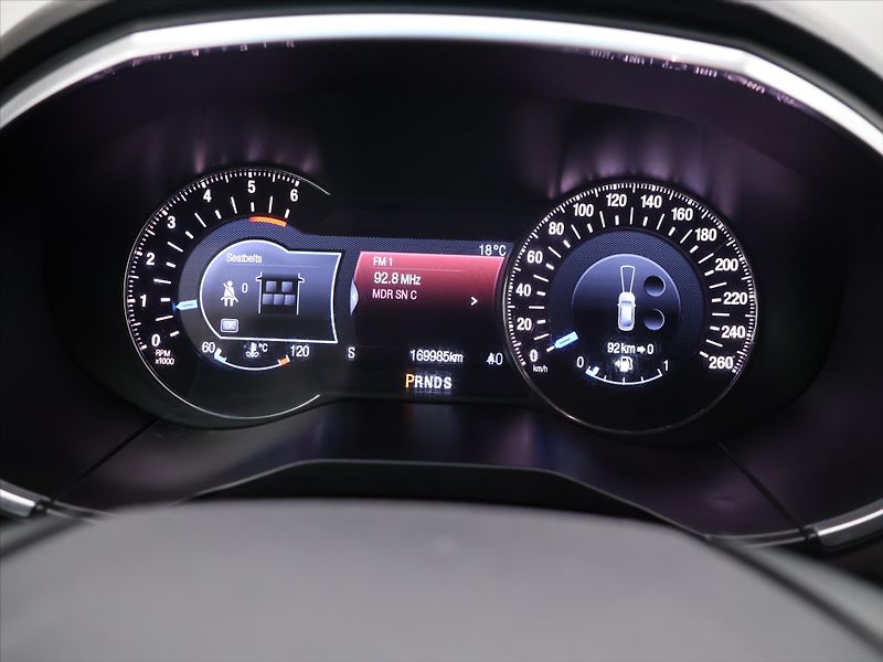 Ford Edge 2,0 TDCi 154kW Sport aut.klima - fotka 14 z 28