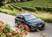 Suzuki S-Cross.