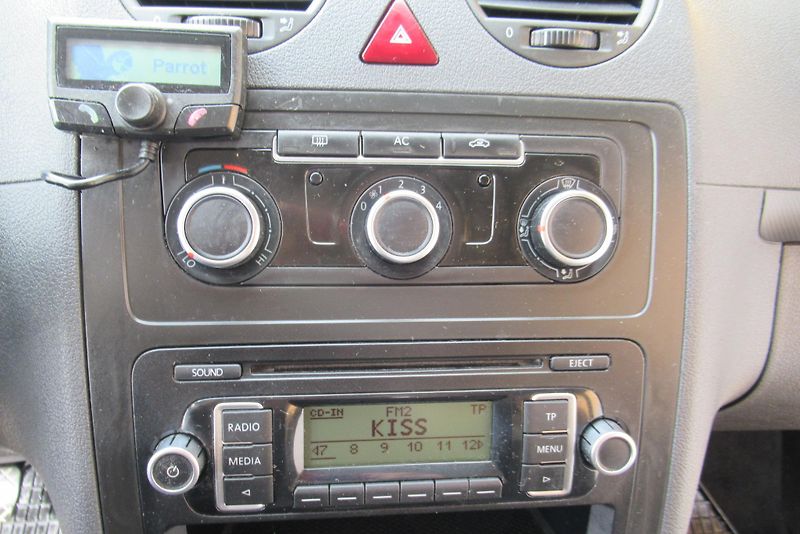 Volkswagen Caddy 1.6 TDI KLIMA TAŽNÉ - fotka 13 z 31