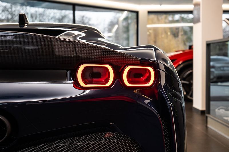 Ferrari SF90 Asseto Fiorano Karbo/JBL - fotka 23 z 26