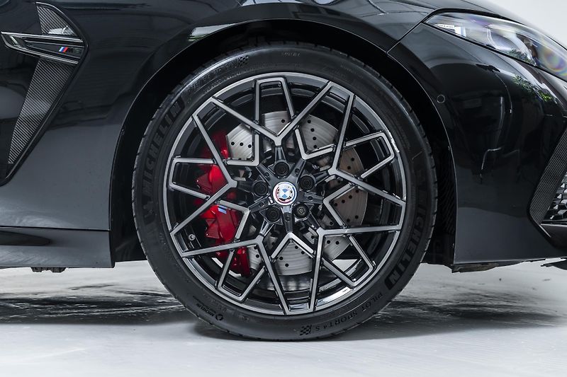 BMW M8 Competition*Carbon*B&W - fotka 43 z 44