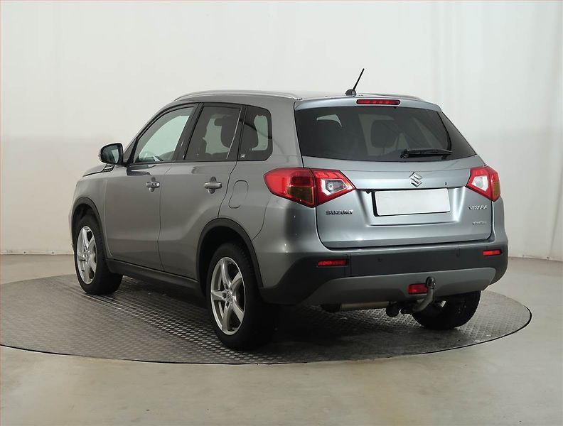 Suzuki Vitara (2016) Premium 1.4 BoosterJet, 4X4 - fotka 4 z 13