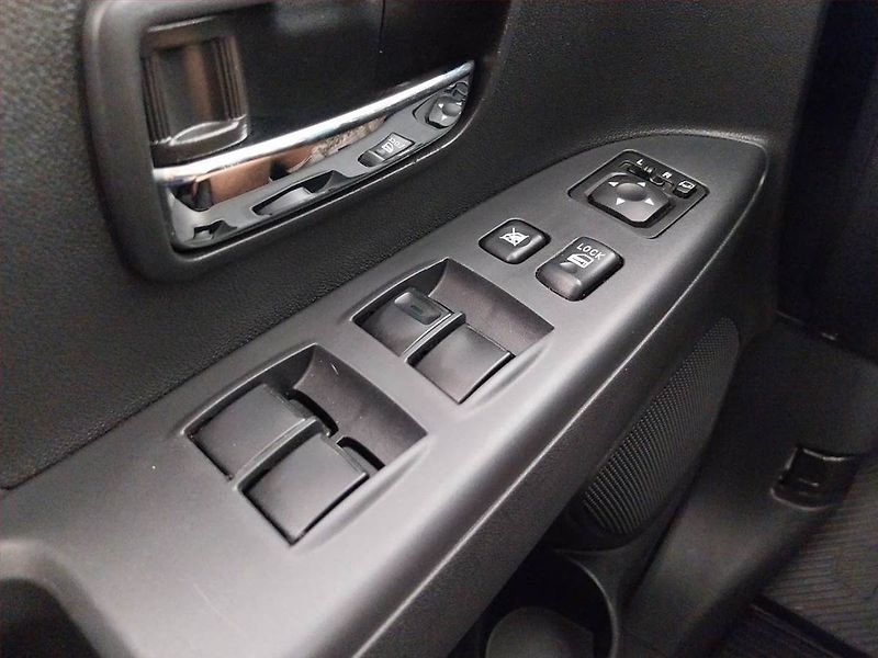 Mitsubishi ASX (2020) 2.0 MIVEC - fotka 24 z 24