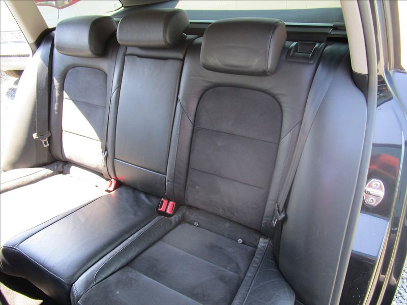 Škoda Superb Combi 2.0TDi 125kW Elegance - fotka 28 z 43