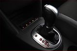 Volkswagen Touran (2013) 1.6 TDI, Automat, 7 míst, Navi - náhled 13