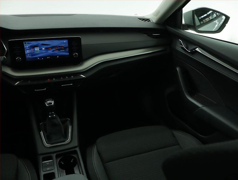 Škoda Octavia (2022) Ambition 2.0 TDI, ČR,1.maj - fotka 8 z 15