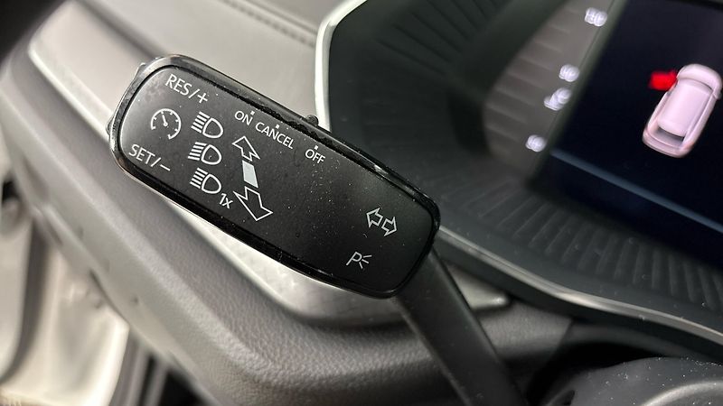 Škoda Octavia 2.0 TDI Ambition Combi - fotka 14 z 24