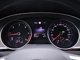 Volkswagen Passat 2,0 TDI 140kW DSG Elegance DPH - náhled 21