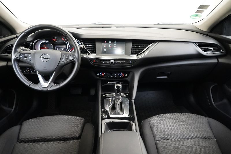 Opel Insignia - fotka 5 z 26
