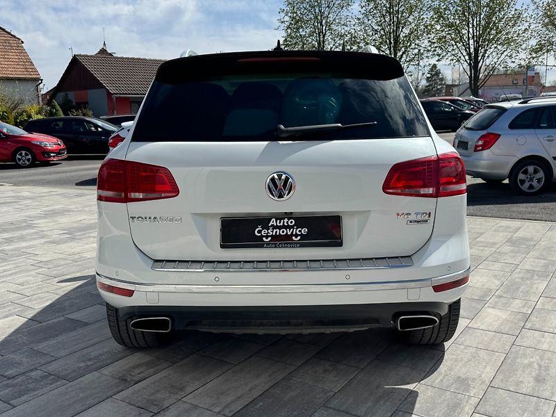 Volkswagen Touareg (2015) 3,0 TDI  193 KW Rline - fotka 6 z 35