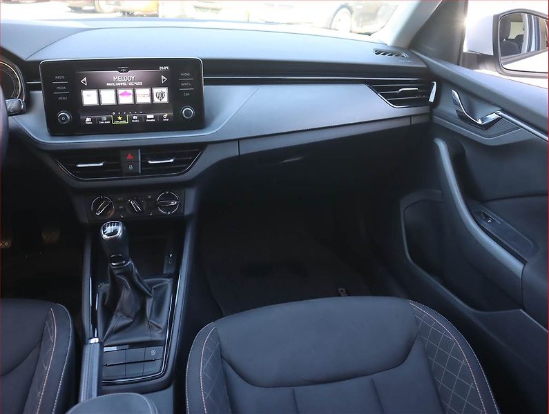 Škoda Kamiq (2021) Ambition 1.0 TSI, Serv.kniha - fotka 8 z 19