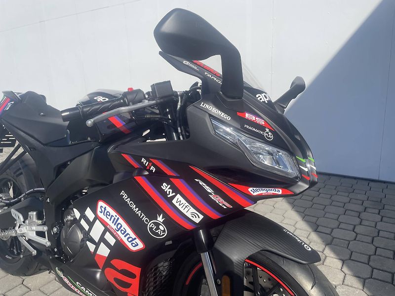 Aprilia (2026) RS 125 GP Replica EU5+ - fotka 4 z 12
