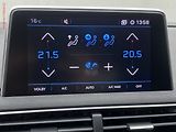 Peugeot 5008 (2018) 1.2PT, Allure, AT, LED - náhled 16