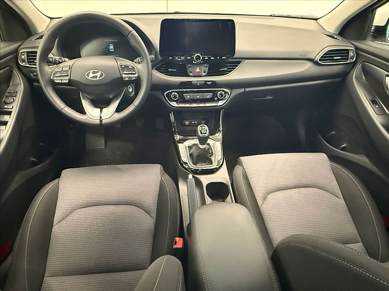 Hyundai i30 1,5 TGDI SMART CLIMA 3390km - fotka 13 z 18
