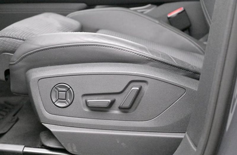 Audi Q8 e-tron 55 Q SoH 92% 360k HuD Pano. - fotka 10 z 25
